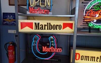 Marlboro dubbelzijdige lichtbak 100x20x12cm 125 euro